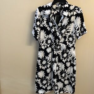 NWT Nicole Miller Black/White Floral Dress